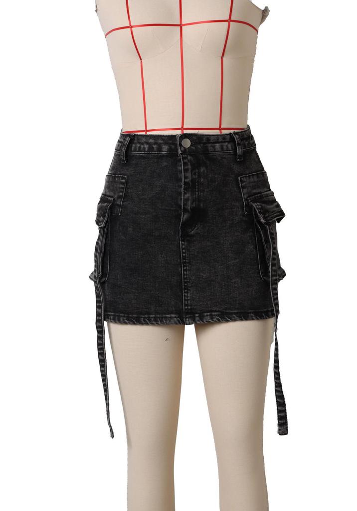 Amerikanischer Retro-Denim-Arbeitsrock für das spicy Mädchen mit Bändern & großen Taschen