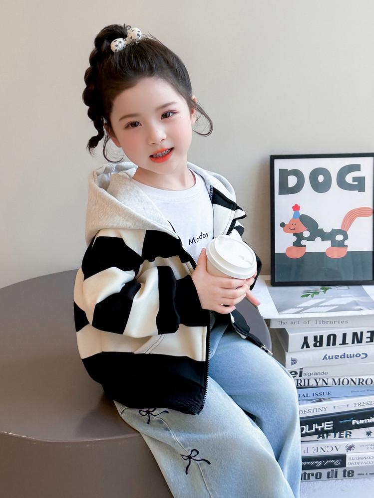 Girls' Striped Hooded Cardigan – 2026 Spring Collection Black & White Cartoon Sweatshirt Jacket