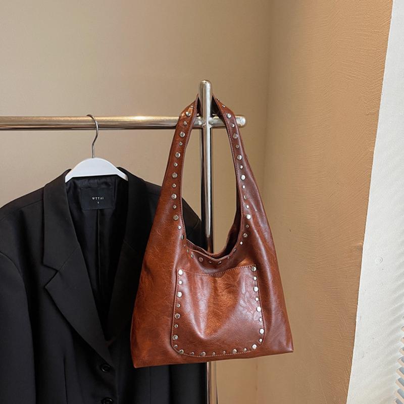 Women's Retro Rivet Solid Color Commuting Travel Shopping Tote Bag Versatile Large Capacity Shoulder Bag CLE