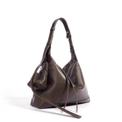 New Niche Design Cowhide Shoulder Bag Large Capacity Commuting High Sense Fashion Armpit Bag