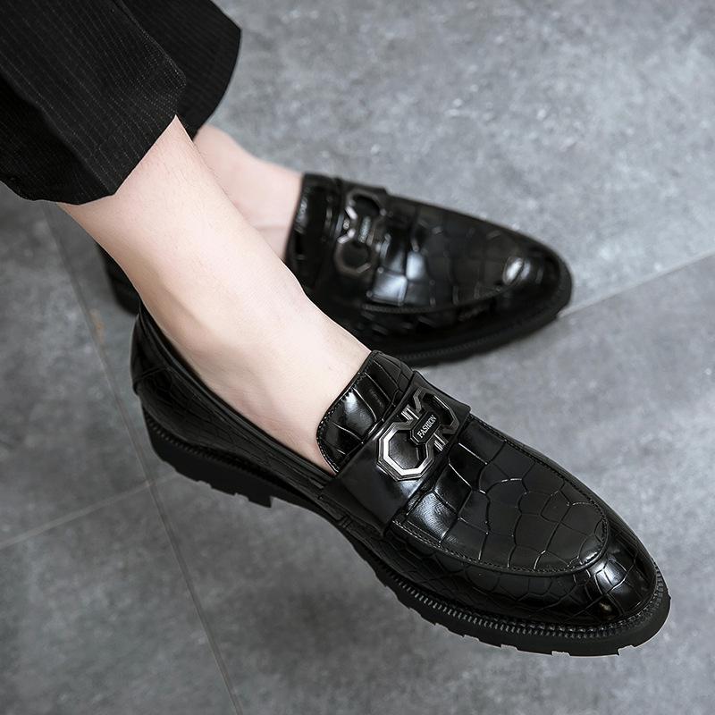 

Men s shoes casual fashion leather shoes spring new large size Korean version fashion pointed leather shoes British business shoes 46 чёрный