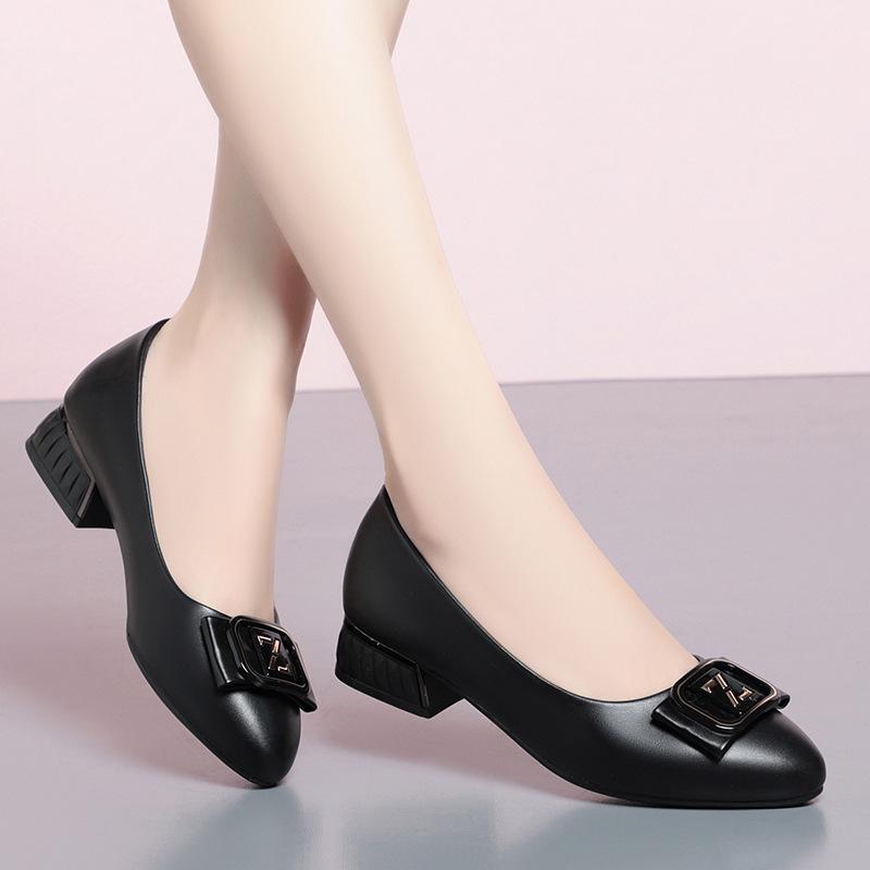 

Модная женская повседневная милая бежевая лакированная кожа весенние слипоны на высоком каблуке женская офисная черная обувь с мелким вырезом и квадратной пряжкой 36