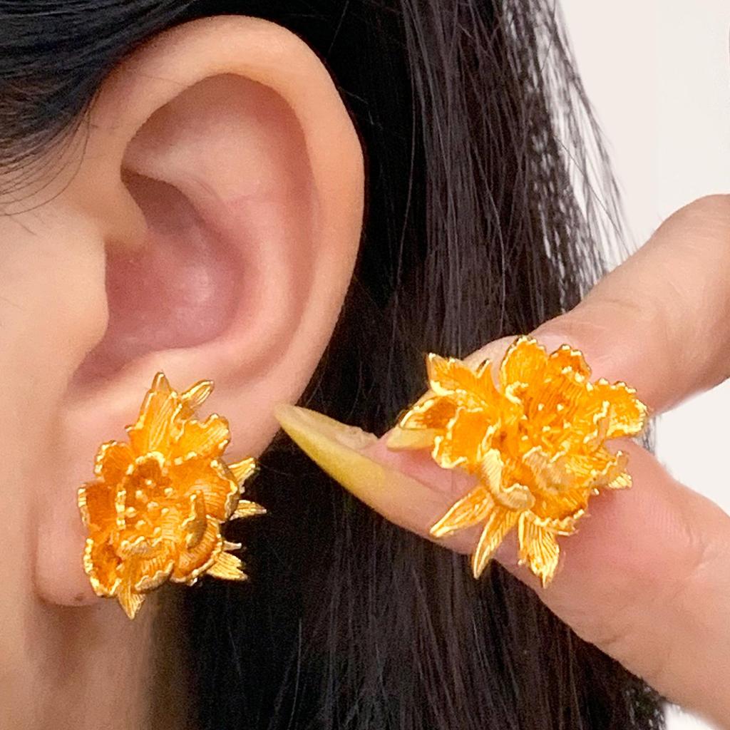 Gold-Plated Peony Flower Stud Earrings - Vintage Light Luxury Style for Women