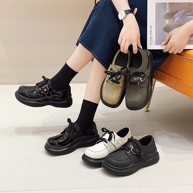 Small Leather Shoes Women's Summer New Leather Platform Fashion Casual Shoes Versatile and Versatile Big Head Shoes Large Size Women's Shoes