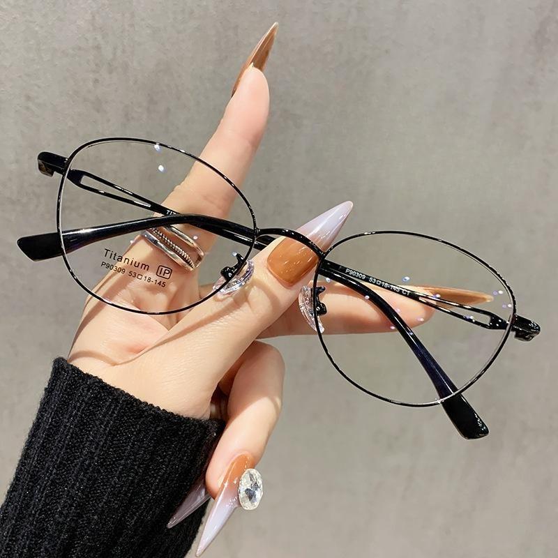 No Makeup Myopia Glasses for Women, Ultra-light Solid Color Titanium Frame Flat Glasses for Women, Can Be Equipped with High-degree Anti-blue Myopia