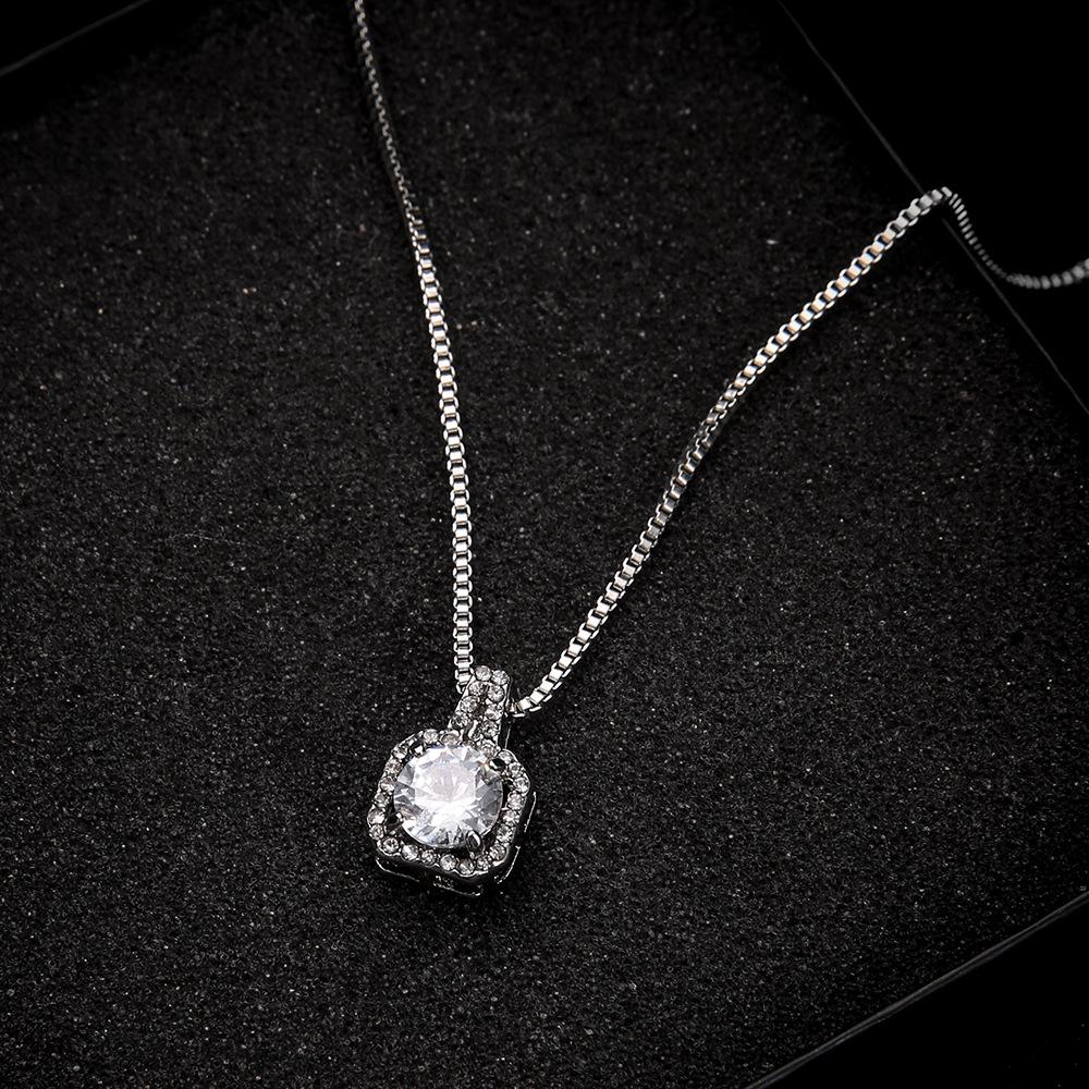 Korea Harajuku Classic Simple Box Chain Jewelry Diamond Square Diamond Short Crystal Zircon Clavicle Chain Necklace