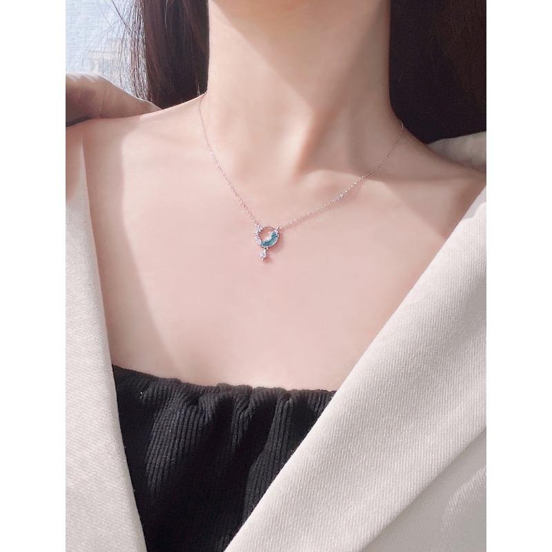 Fashion Light Luxury Star Moon Pendant Niche Design Clavicle Necklace For Women