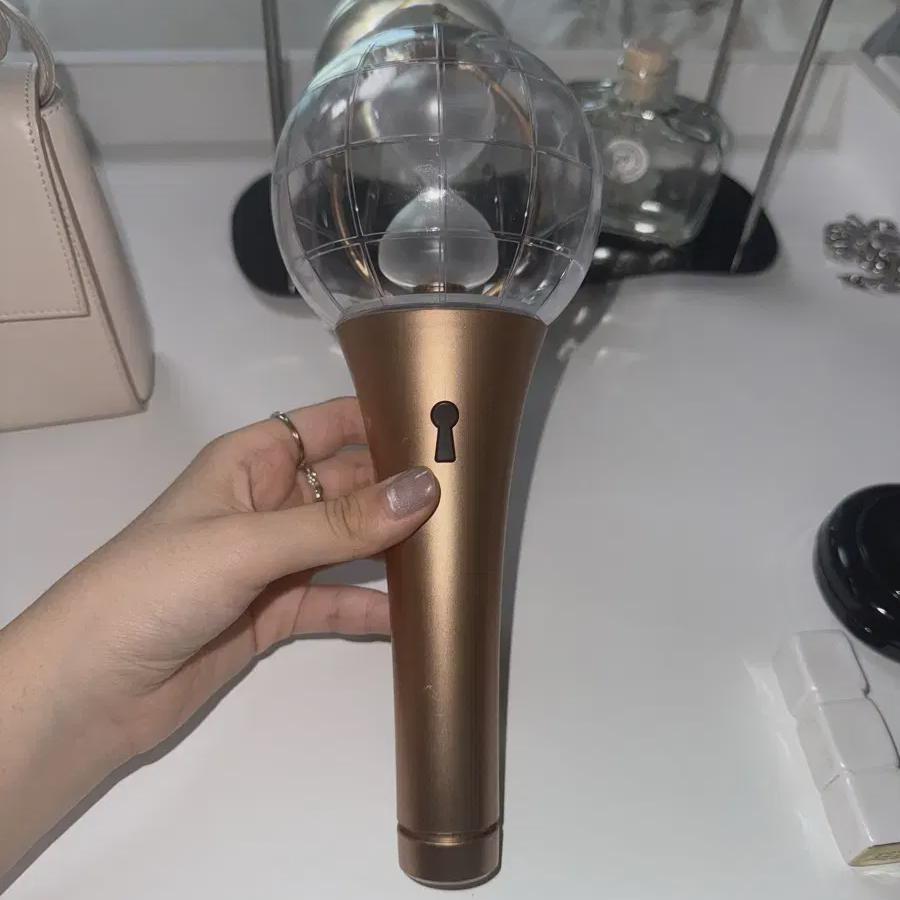 

Ateez Lightstick Sell