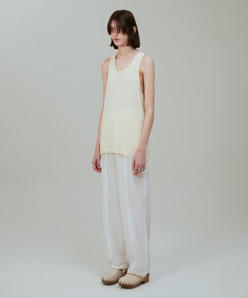 INSILENCE WOMEN Boucle Sleeveless Knit Top Cream