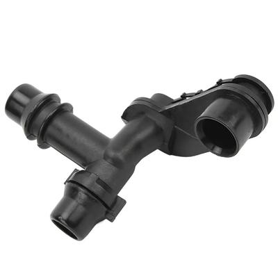 Konektor hadice chladicí kapaliny pro 99-05 BMW E46 320i 325i 325Xi 330i 330Xi 17111707817