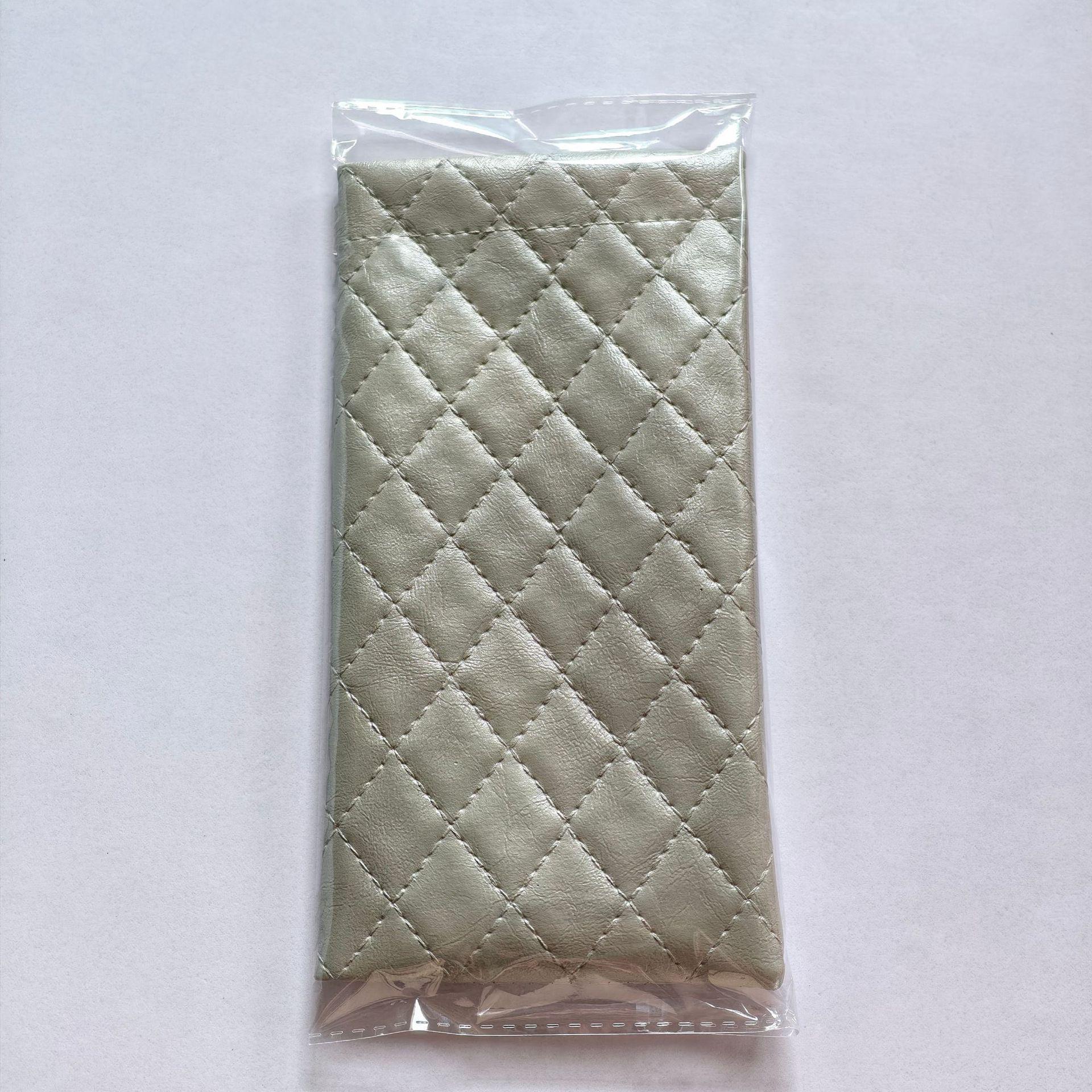 

Солнцезащитные очки Мягкий кожаный чехол с пружинным зажимом 9x18cm серебряный