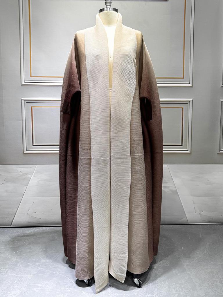 Plus Size Women's Gradient Batwing Sleeve Spring Coat - Miyake Style Fashionable Long Robe
