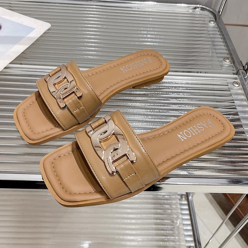 

Модные тапочки женские летние нескользящие пляжные туфли новая квадратная пряжка плоская подошва шлепанцы повседневные крутые универсальные 40 хаки