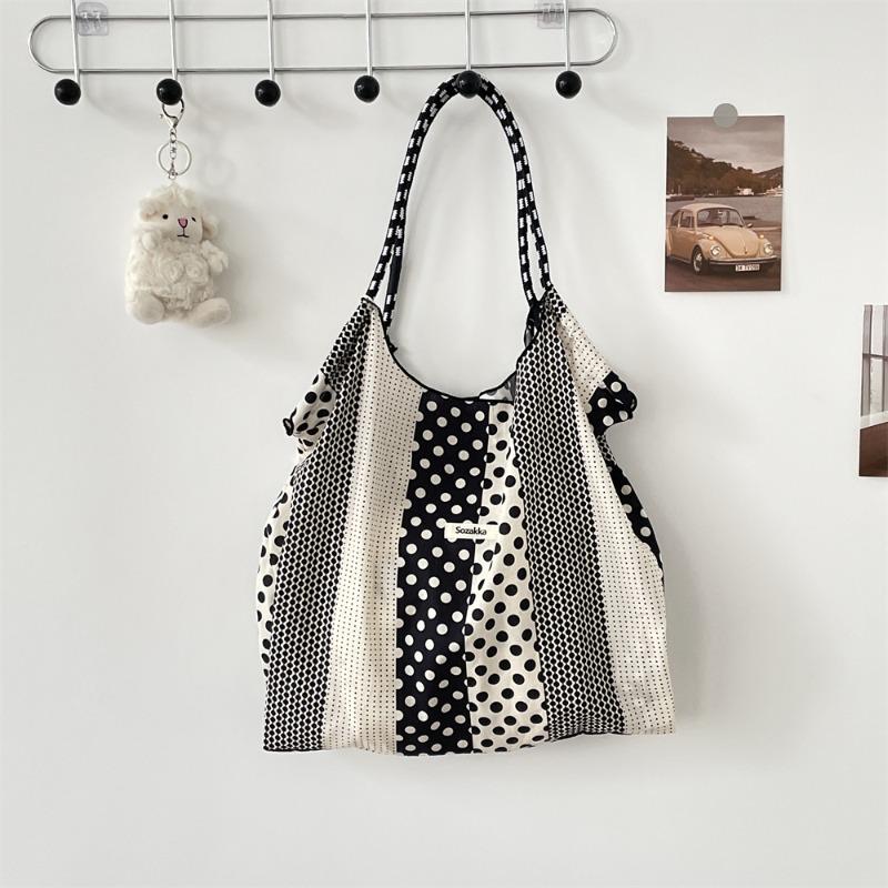 3 Summer Large-capacity Shoulder Bag, Drawstring Shopping Bag, Fresh Floral Tote Bag, Underarm Bag.