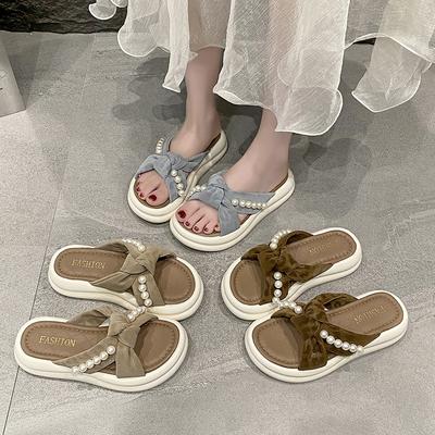 Perlen-Slipper mit dickem Boden für Damen Sommer 2025 neu vielseitig Feenstil mit Rock lässige Ein-Pedal-Sandalen