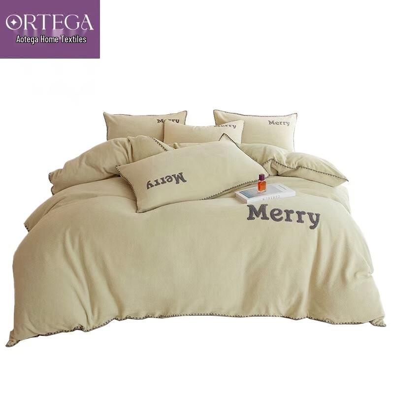 ORTEGA Fleece Warm Four-Piece Bedding Set