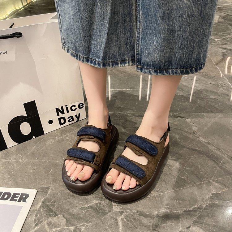 

Leather French muffin platform sandals women s outer wear 2025 summer new casual versatile Velcro Roman sandals women 40 темно-коричневого