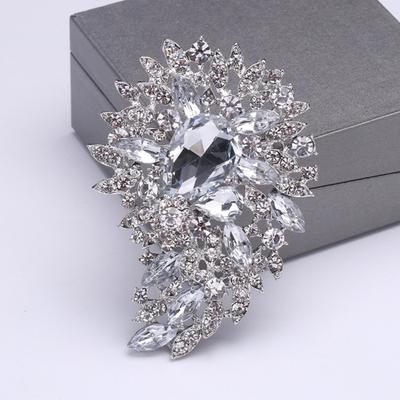 Vintage Crystal Brosch Antioxidation Anti-rost Legering Lapel Pin Chic Färgglad Crafted Pin Present till henne
