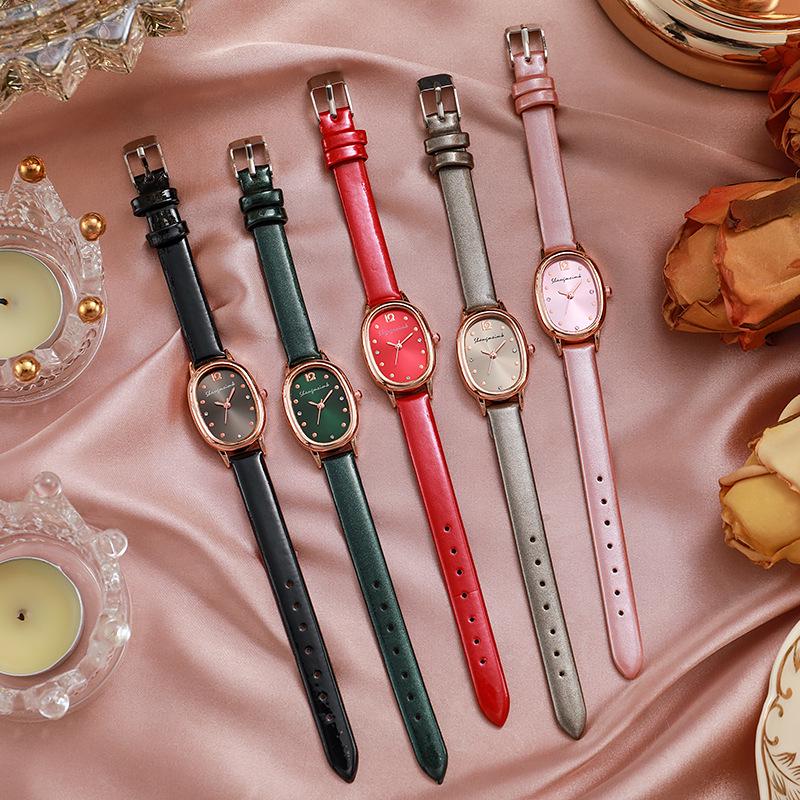 Retro Oval Ladies' Quartz Watch - Leather Strap, Simple Design
