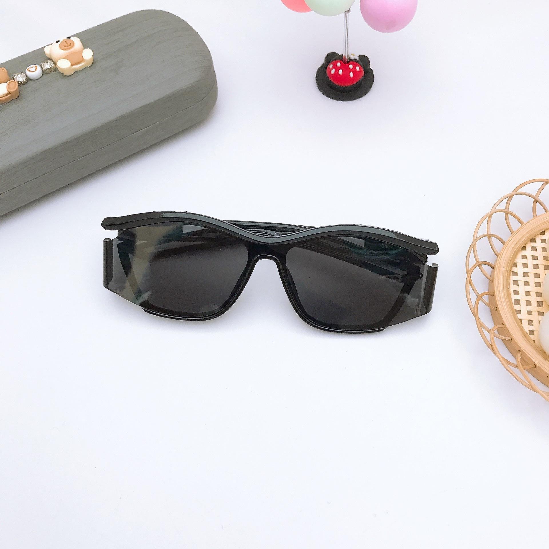 

Детские солнцезащитные очки Спорт Путешествия Защита, Защита глаз, Защита от солнца, Вогнутые очки для мужчин и женщин, Солнцезащитные очки для девочек