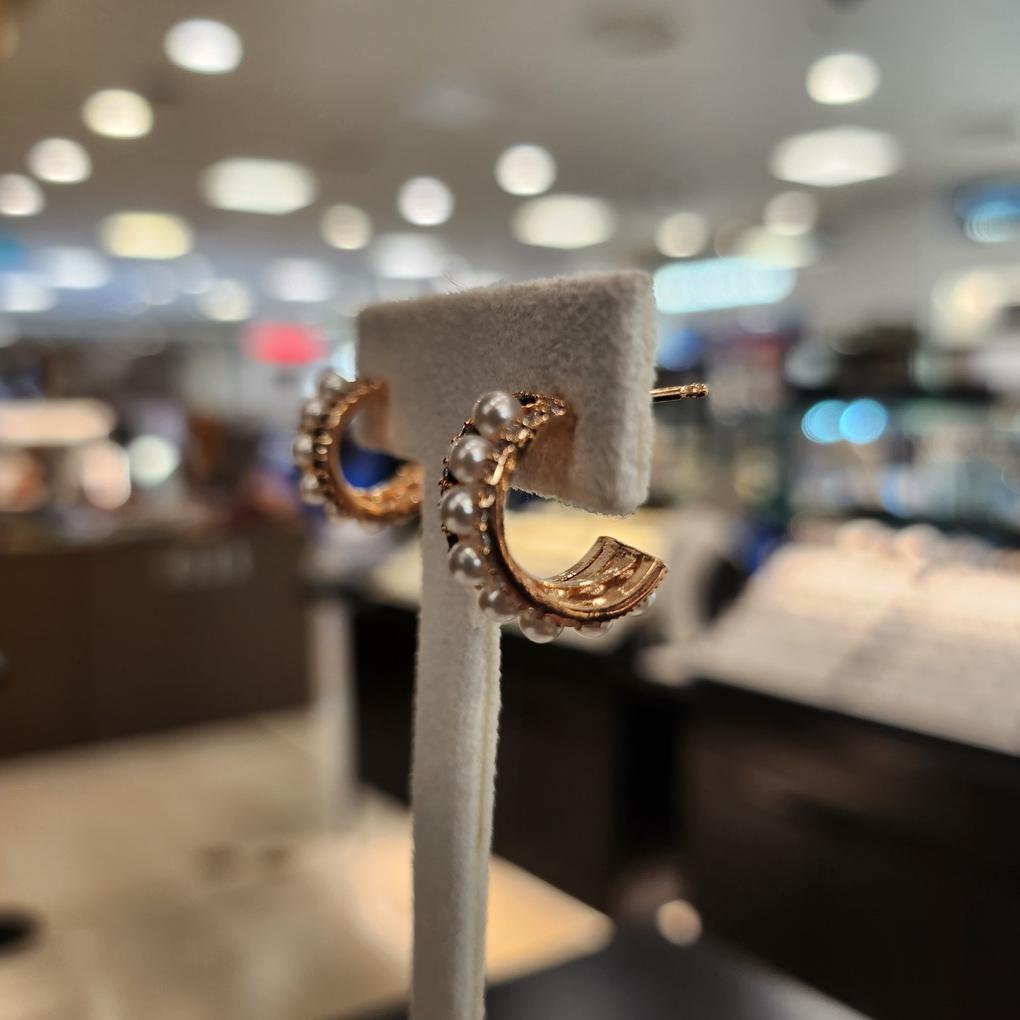 ARTRIA Pearl Unbalanced Cubic E Crescent-Shaped Silver Needle Earrings EQSERKK0006BKF