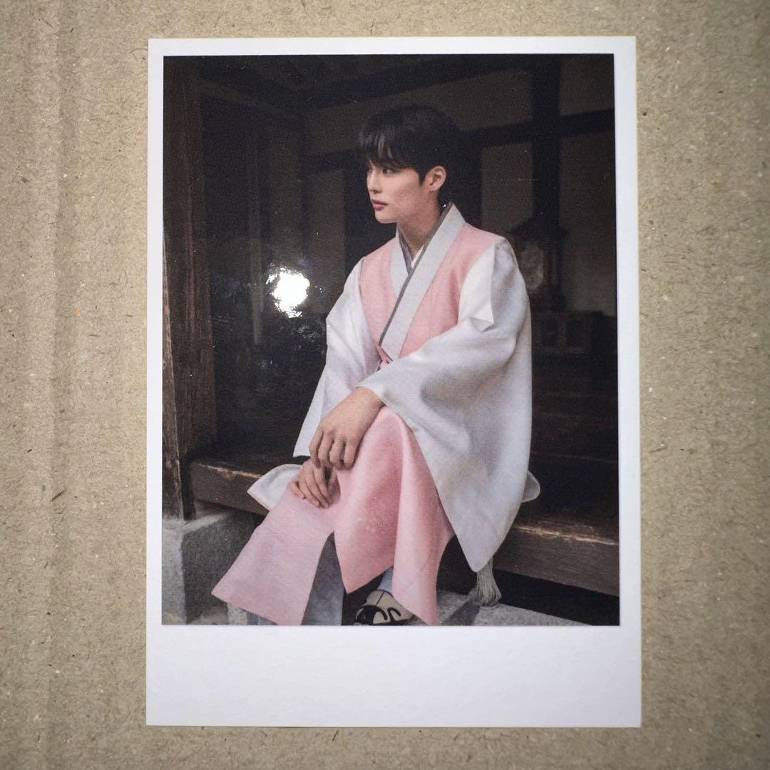

[USED] Kim Seong-jun GON 24th Season 1ST PREMIUM