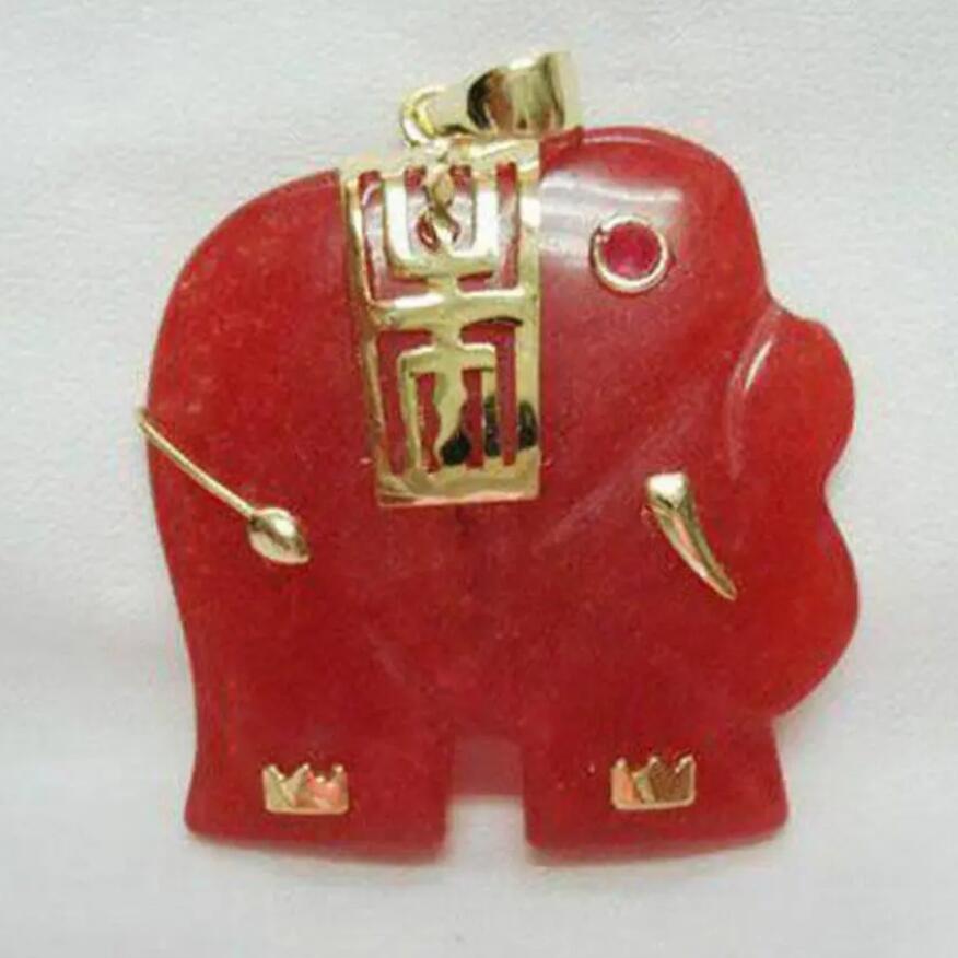 

Подвеска в виде слона из красного нефрита и драгоценного камня