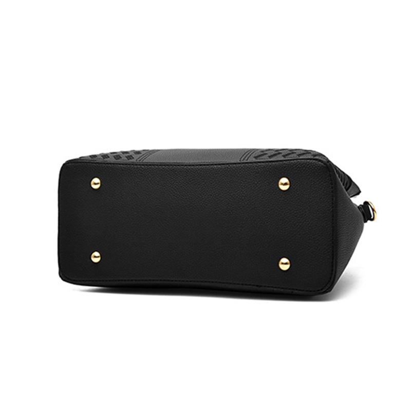 The New Solid Color Embroidered Shoulder Bag Simple and Retro Handbag Trendy Luxury Multi-port Crossbody Bag