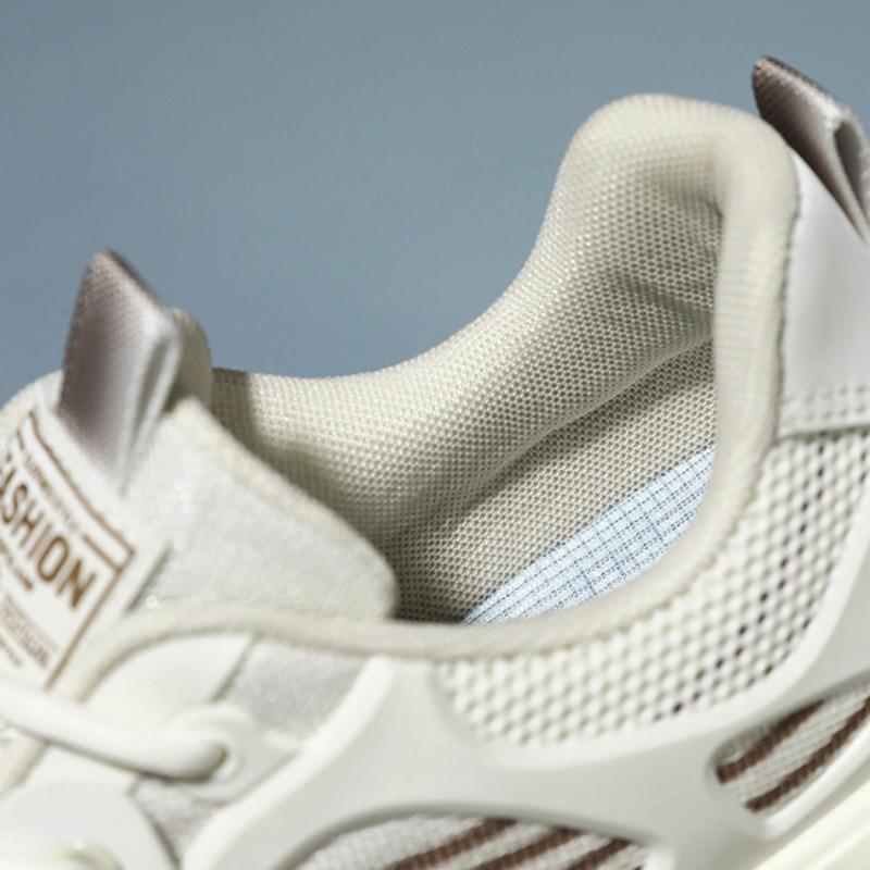 Trendy Men Mesh Breathable Running Shoes Summer New Lace-up Thickness Sneakers High Quality Male Tennis Shoes Zapatillas Hombre