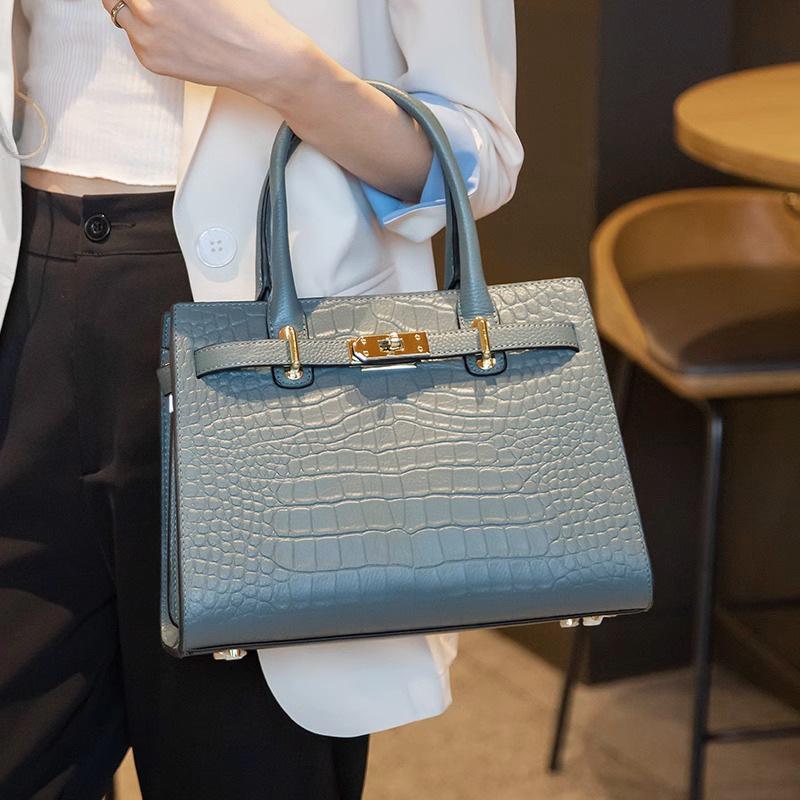 Large Bag Light Luxury Niche High-end Crocodile Pattern Tote Bag Large Capacity Versatile Commuter Shoulder Bag Women