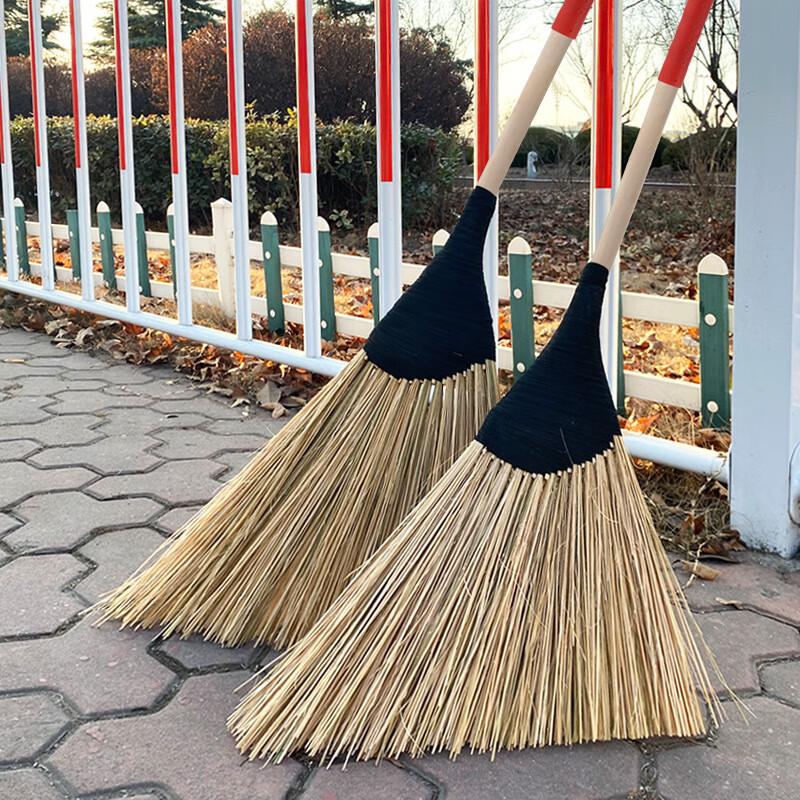 JNL Long-Handle Outdoor Cleaning Broom
