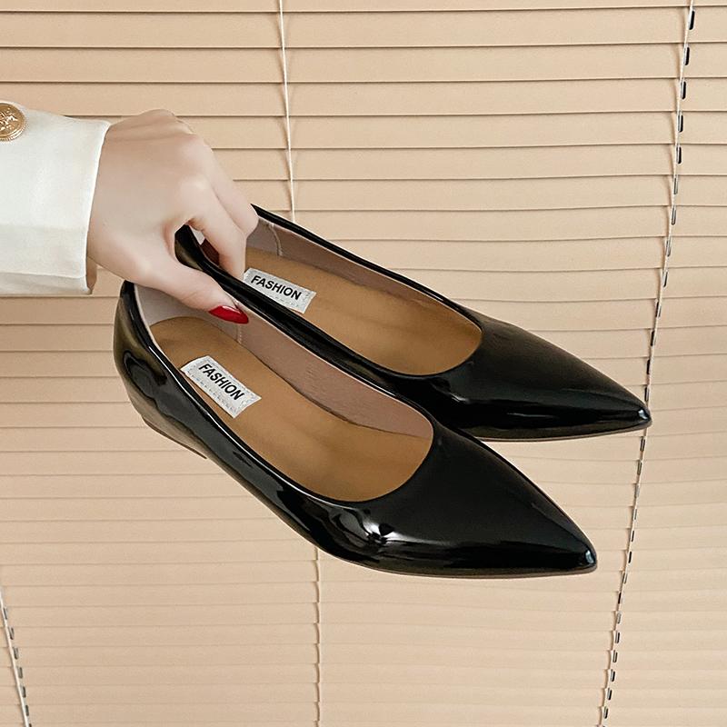 Pointed Toe Patent Leather Office Driving Shoes Women Low Heels 5cm Internal Height Increasing Shoe Fashion Flats Women Shoes