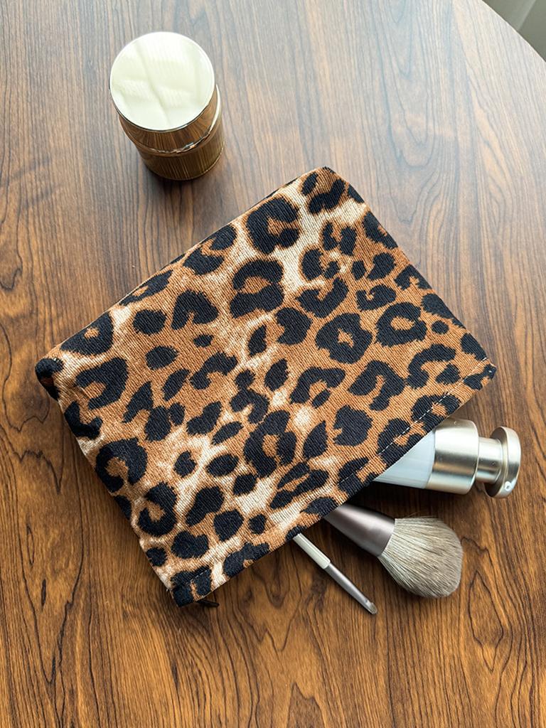 1pc leopard print makeup bag Storage bag Skincare toiletry bag Hold bag Inner bag, travel bag