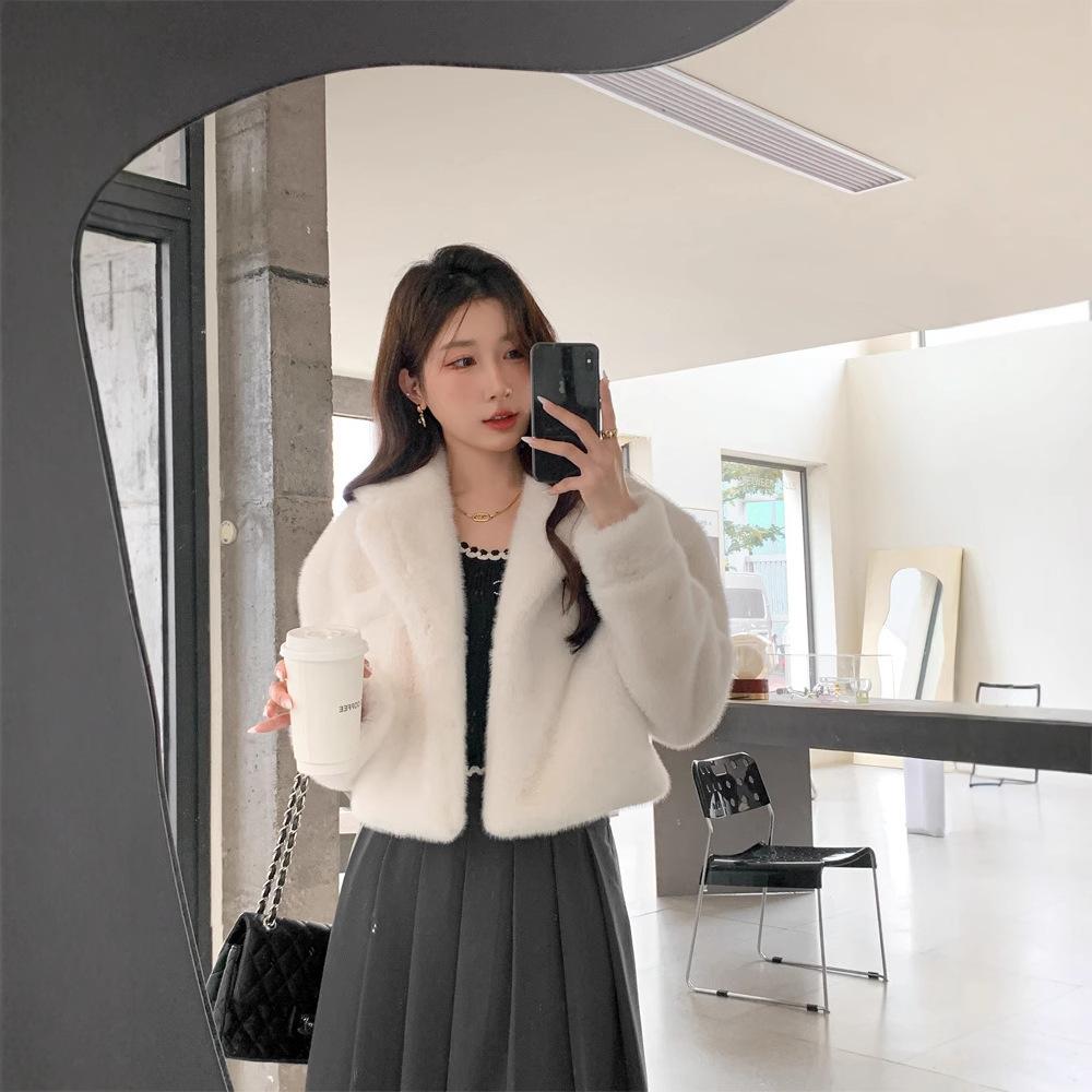 Winter 2024 imitation fur mink hair short suit collar thickened small fragrant young short fluffy coat women