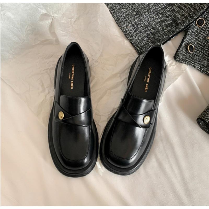 

Японские черные туфли на платформе из кожи, женские, новинка осени 2025 года, с юбкой, универсальные, с круглым носком, на толстом каблуке, одинарные туфли 40 матовый черный