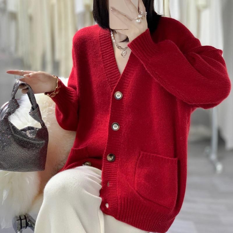 Knitted cardigan women's high-end high-end sense loose large size soft waxy sweater jacket women