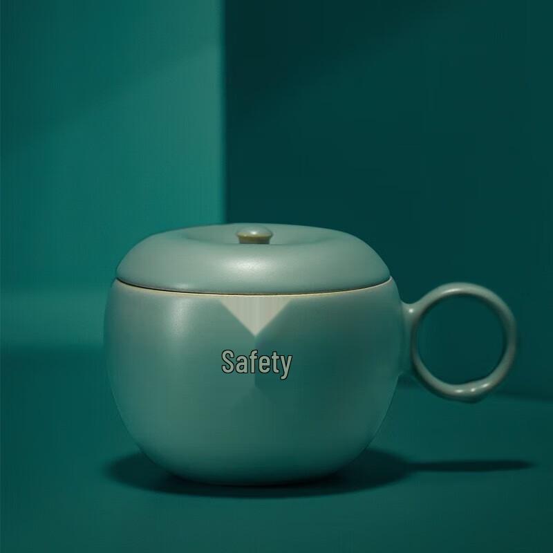 

Керамическая кружка-яблоко Edenus