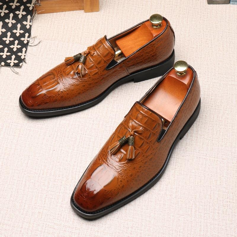 Fashion New Luxury Designer Men's Alligator Pattern Tassel Loafter Male Wedding Dress Leisure Leather Shoes Zapatos Hombre Homecoming