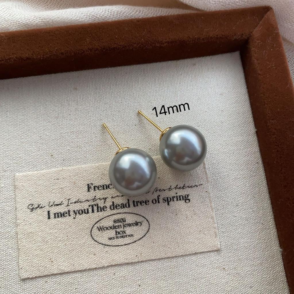 Versatile Necklace, Super Bright Pearl Neck Chain, French Unique Retro Mini Summer Light Luxury Niche