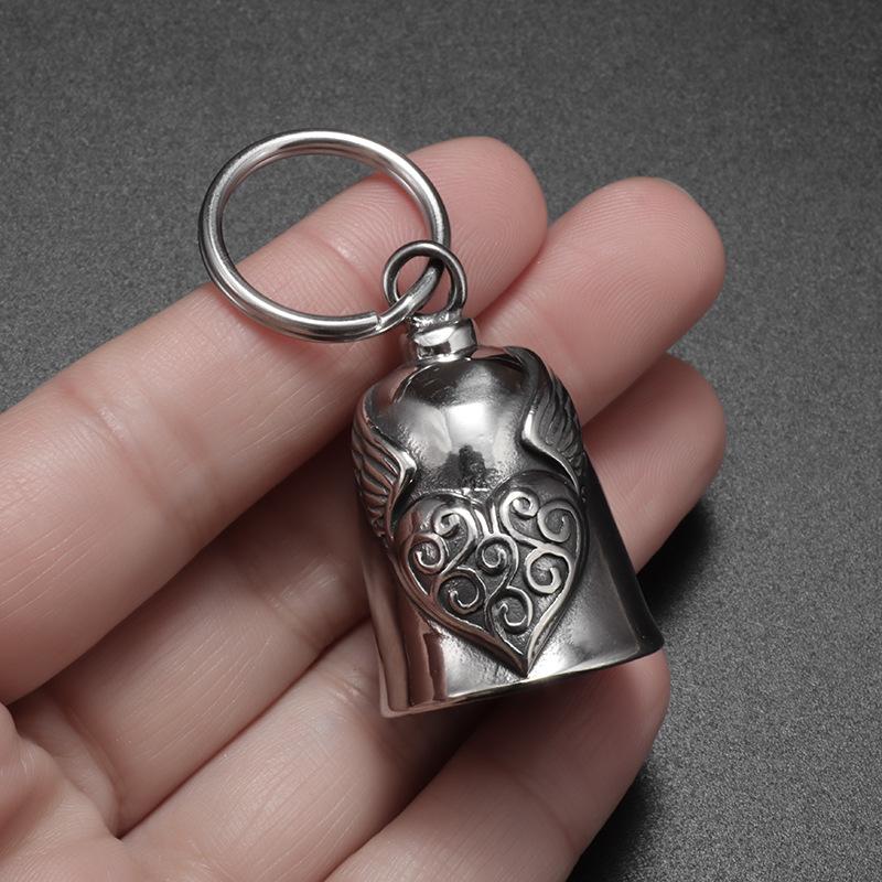 Retro and Simple Heart-shaped Wing Bell-shaped Alloy Pendant, Versatile and Fashionable, Perfect for Personalizing Your Look.