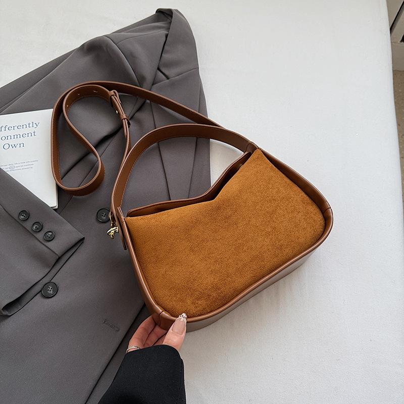 Retro deerskin fleece bag women's autumn new casual simple shoulder messenger bag niche matte bowling bag