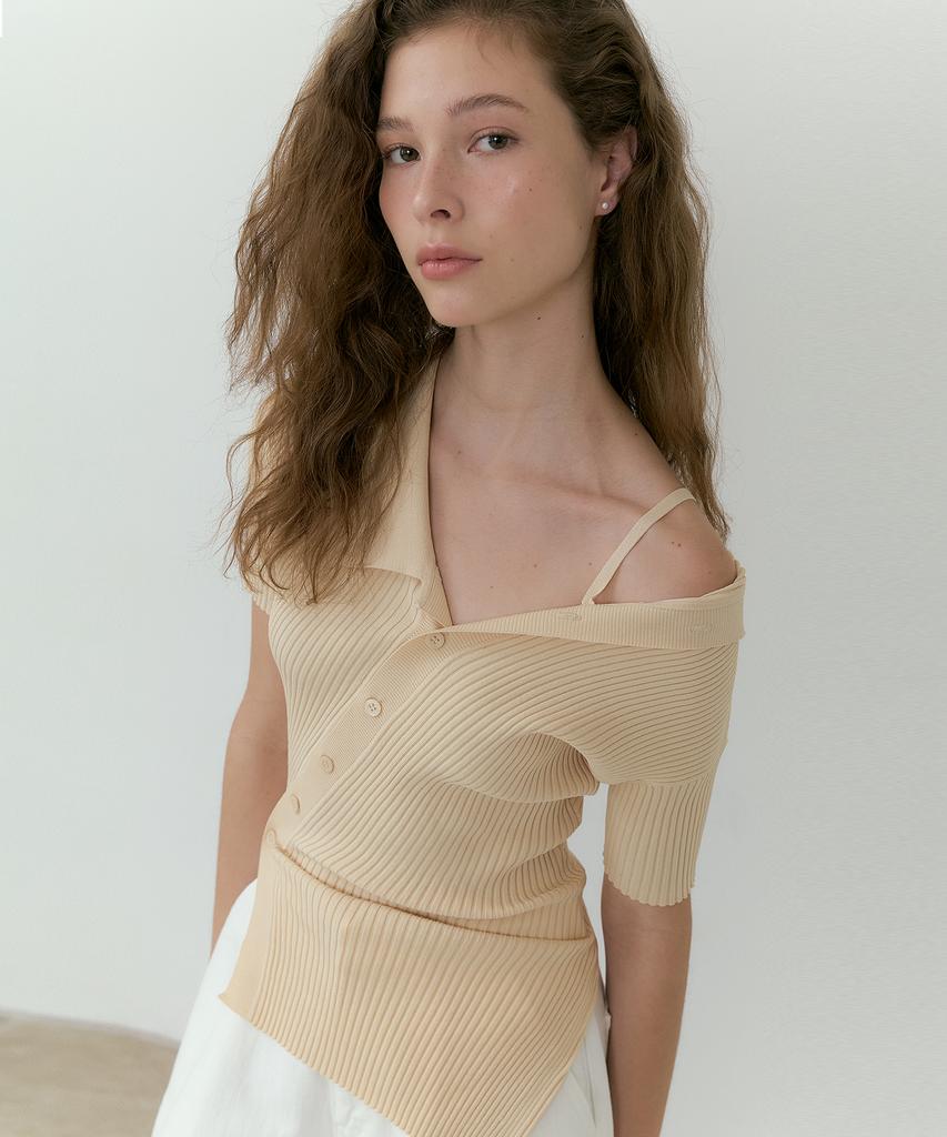 LUCIR ZU Diagonal Collar Knit (Cream)