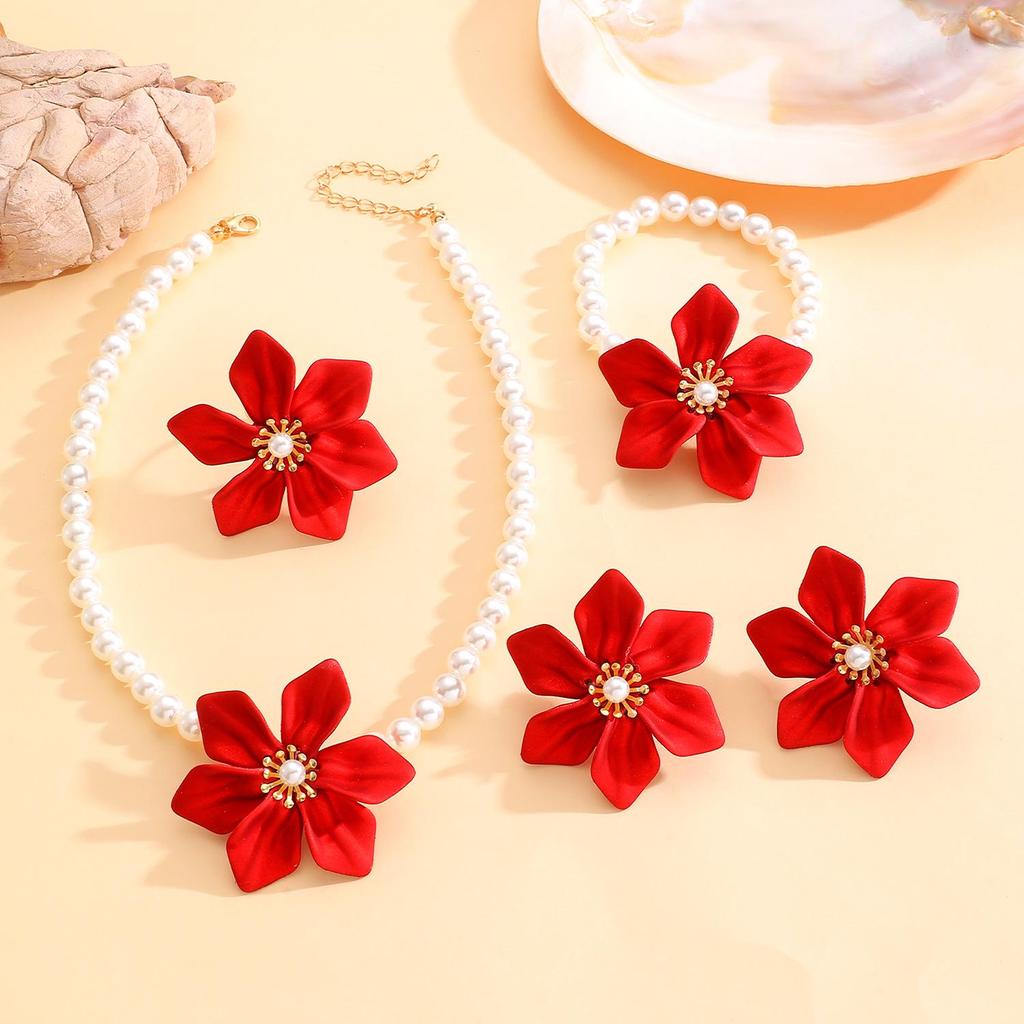 Schickes Schmuckset mit künstlichen Perlenblumen: Halskette, Armband, Ring & Ohrringe