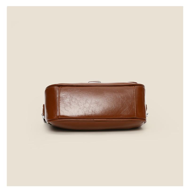 IELGY Shoulder Small Square Bag Simple Fashion Commuter Crossbody