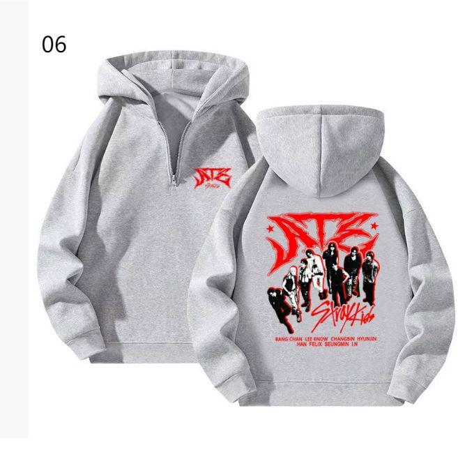 [USED] STRAY KIDS Pullover Hoodie with Trading Card Illustration Print