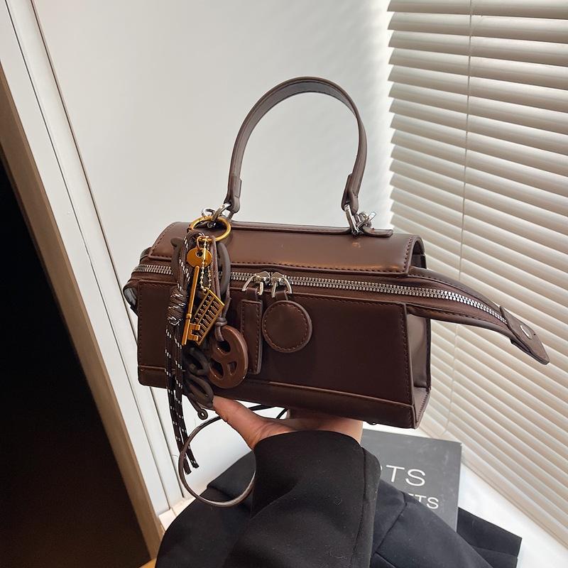 Fashion Women's Bag New Niche Design Portable Small Square Bag Simple Casual Versatile Shoulder Messenger Bag