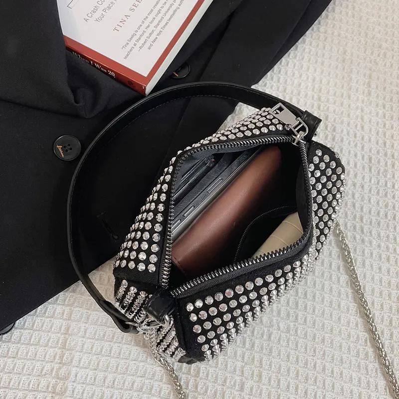 WTEMPO Casual Versatile Luxury Bright Diamond Shoulder Bag Women PU Leather Crossbody Bag Fashion Chains Messenger Handbag Elegant Armpit Pouch