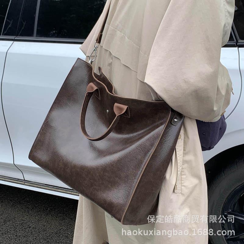 Large Bag Women's Large Capacity 2025 New Textured Computer Bag Crossbody Shoulder Bag Commuter Bag Portable Tote Bag