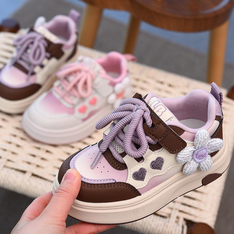 2026 Spring/Autumn Girls' Stylish Low-Top Skate Shoes – Cute, Soft Sole Casual Footwear for Little Girls