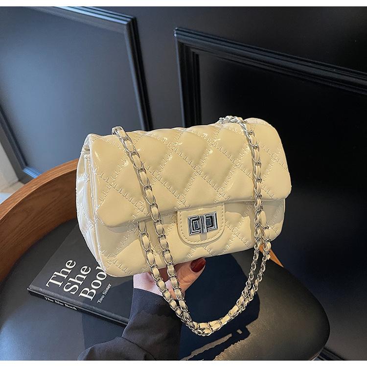 Rhombus chain bag women's new summer niche shoulder messenger bag versatile small square bag
